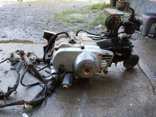 ขายเครื่อง C700 CDI โรงงาน อุปกรณ์ครบพร้อมใช้งาน ไม่เยิ้ม ไม่มีควันขาว คันสตาร์ท คันเกียร์ไม่เชื่อม ราคา 2300 บาทพร้อมส่งครับ