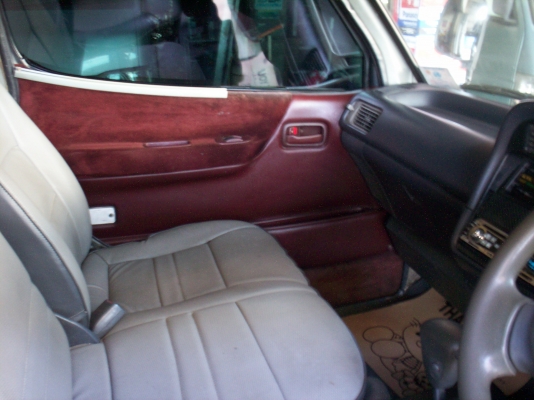 ขายรถตู้หัวจรวดHIACE เครื่อง1JZ ก๊าซNGV3ถัง พวงมาลัยเพาเวอร์ กระจกไฟฟ้าเซนทรัลล๊อก ปี92 สีบรอนเงิน ขายรถตู้หัวจรวดHIACE เครื่อง1JZ ก๊าซNGV3ถัง พวงมาลัยเพาเวอร์ กระจกไฟฟ้าเซนทรัลล๊อก ปี92 สีบรอนเงิน