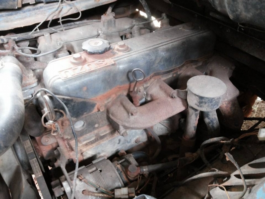 ขาย6ล้อISUZU100HP เครื่อง4BB1 100แรงเครื่องแน่น แห้งดี แรง ช่วงล่าง110 คัสซีดี ไม่หักไม่ดาม มีบวมซับในกับซับบน กระบะพื้นไม้คอกไม้ สภาพดี ยาว4.30ม. ยาง8.25ดี6เส้น หัวดีสีดี มีแตกด้านซ้านคนนั่งนิดหน่อย เกียร์สั้น(เกียร์สาย)แล้ว โดยรวมพร้อมใช้งาน  เอกสารครบ