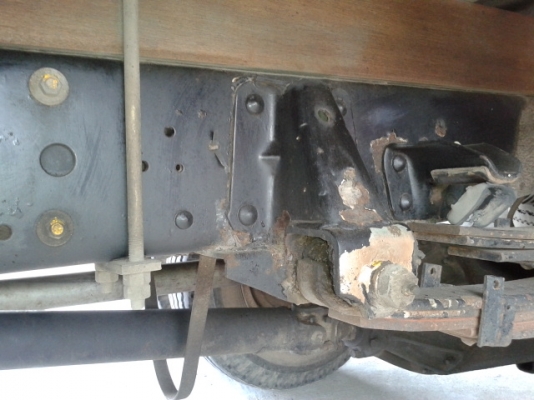 ขายด่วน อีสุสุ 135แรงม้า รถล่อง  ราคาต่อรองได้ค่ะ