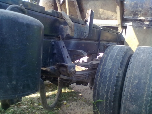 ขายรถดั๊ม 3 คิว ISUZU 88 แรง รถพร้อมใช้งาน เครื่องดี คัชซีสวย  ดั๊มดี เบรคดี ทะเบียน มิ.ย57  เอกสารพร้อมโอน