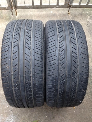 ขายยาง225-40-18 1คู่ ดอกเต็ม90\% ถูกๆึครับ  2300.-