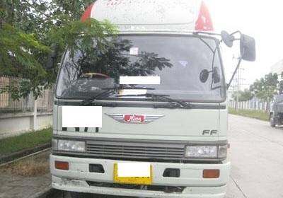 ขายหกล้อ FF3H กระบะเหล็ก 7.2 เมตร เปิดสามด้านเครื่อง 195 สวยพร้อมใช้ โทร 088-4501277