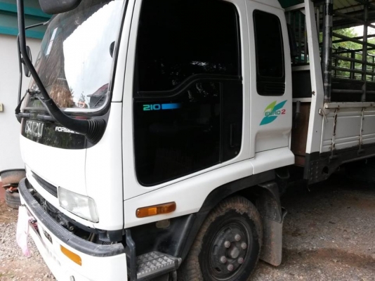 ขายรถคอก ISUZU DEGA 210 แรง เครื่องแห้งแรงดี ครัชชีสวย พวงมาลัยพาวเวอร์ คอนโซนครบ แอร์เย็นเจี๊ยบ