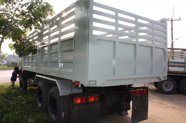 ขายไปเเล้วครับพี่จาก สุโขทัย ขอบคุณทีมงาน Trusk 2Hand ขายสิบล้่อ 3M 240เเรง มีลำโพงลากลูก ขายไปเเล้วครับพี่จาก สุโขทัย ขอบคุณทีมงาน Trusk 2Hand ขายสิบล้่อ 3M 240เเรง มีลำโพงลากลูก