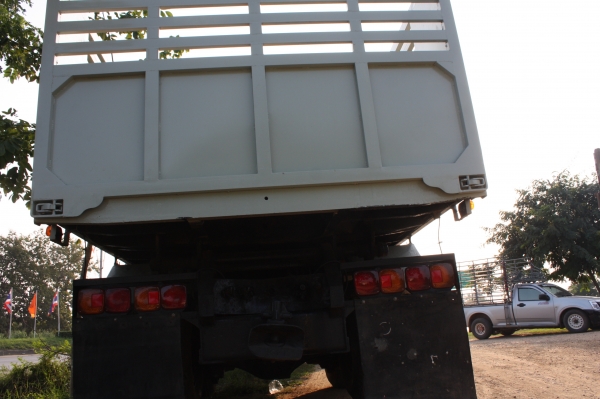 ขายไปเเล้วครับพี่จาก สุโขทัย ขอบคุณทีมงาน Trusk 2Hand ขายสิบล้่อ 3M 240เเรง มีลำโพงลากลูก ขายไปเเล้วครับพี่จาก สุโขทัย ขอบคุณทีมงาน Trusk 2Hand ขายสิบล้่อ 3M 240เเรง มีลำโพงลากลูก