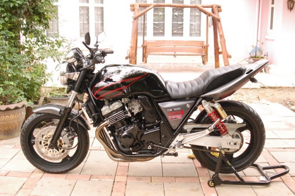 --ขาย CB400 ดำดุ ทะเบียนแท้โอนขนส่ง  <<ทะเบียนแท้>>--