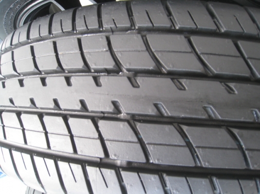 ขายล้อแม็กป้ายแดง vios trd3 15"x5.5" et45 4 รู 100 + ยางปี 13 สนใจติดต่อเล็กคลองสามครับ (081-3747940)