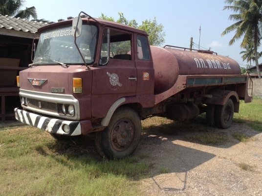 รถแท็งค์น้ำ HINO 6 ล้อ KL340  เครื่อง EH100 (เครื่องดี). ถังน้ำใช้งานได้ ซัซซีไม่ผุ ขับดี ยางดี หัวเดิมๆ สวยมาก ขาย 390,000