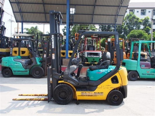 ** LOT 12/10/2556 ** KOMATSU FG15-20 เครื่องยนต์เบนซิล K15 เสา 4 เมตร เกียร์ธรรมดา สนใจติดต่อได้ที่เบอร์ 083-0620223 ค่า ^^