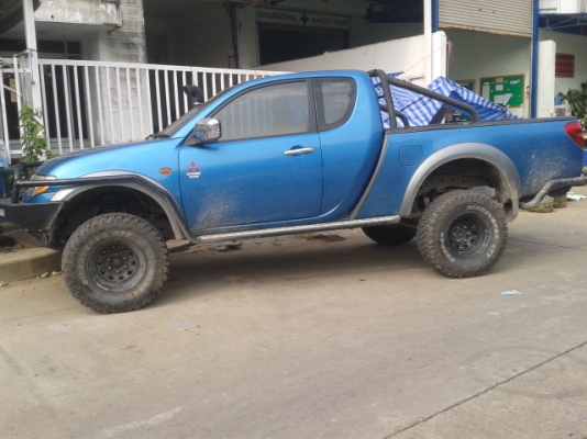 triton 4x4 เครื่อง 2500