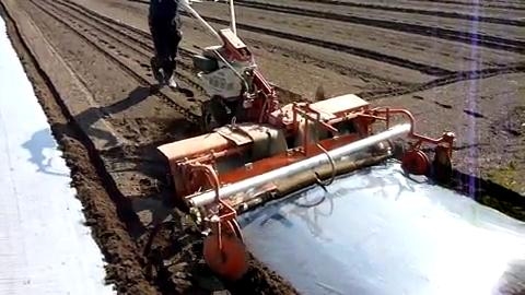 เครื่องพรวนดิน