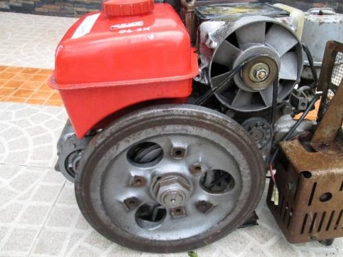 เครื่องยนต์  รหัสสินค้า :13001345 YANMAR ดีเซล 7ps. 2600rpm. www.nihonmono.com