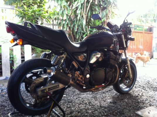 ขาย suzuki inazuma 750 รับเเลกได้นะครับ