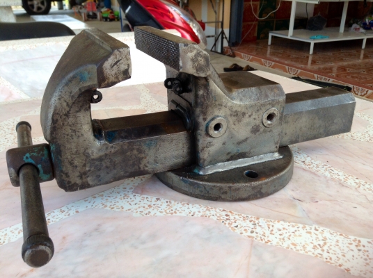 ขายด่วน ปากกาจับชิ้นงาน รุ่นเหล็กเหนียว สำหรับงานหนัก