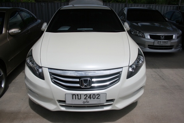 ขาย honda accord ปี 2011