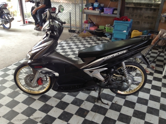 (((ขายปลีกและราคาส่งคับ)))ฮอนด้าแอเบรค ปี49 เครื่องดีคับ ทะเบียนครบ ภาษีไม่หมด