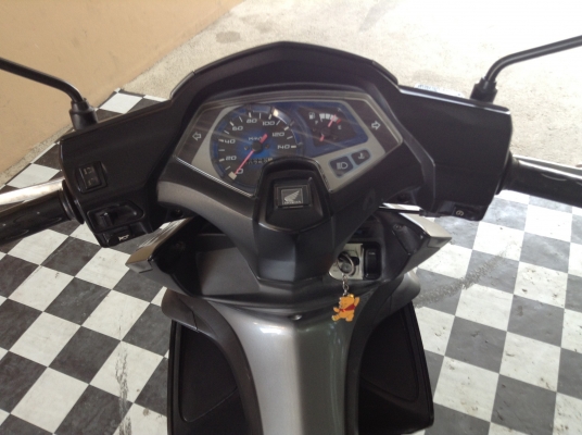 (((ขายปลีกและราคาส่งคับ)))ฮอนด้าแอเบรค ปี49 เครื่องดีคับ ทะเบียนครบ ภาษีไม่หมด