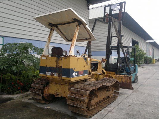 ขายรถแทรกเตอร์ KOMATSU D20P-6 แทร็กเหล็กดีมากแบบตีนเป็ด ชั่วโมงน้อย รถนอกนำเข้า สภาพดี เครื่องดี ถึงไทยแล้ว ติดต่อมานะ 085-9049669
