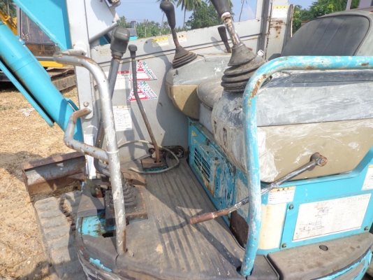 ขายแมคโคร KOBELCO SK30 UR-2 ติดต่อคุณจิ๊ด โทร. 089-7949488