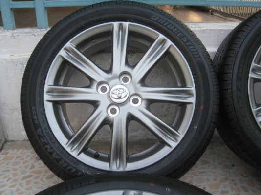 ขายล้อแม็กป้ายแดง new vios 16" ยางปี13  สนใจติดต่อเล็กคลองสาม (081-3747940)