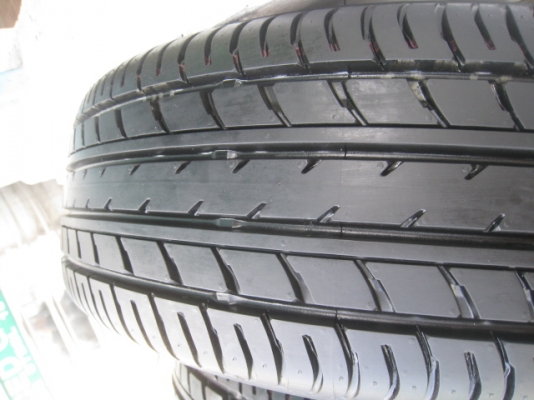 ขายล้อแม็กป้ายแดง new vios 15" ยางปี13 สนใจติดต่อเล็กคลองสาม (081-3747940)