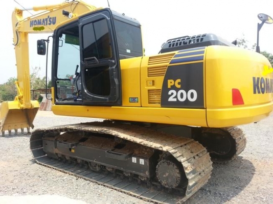 ขายดาวน์ Komatsu PC200-8M0 รุ่นใหม่