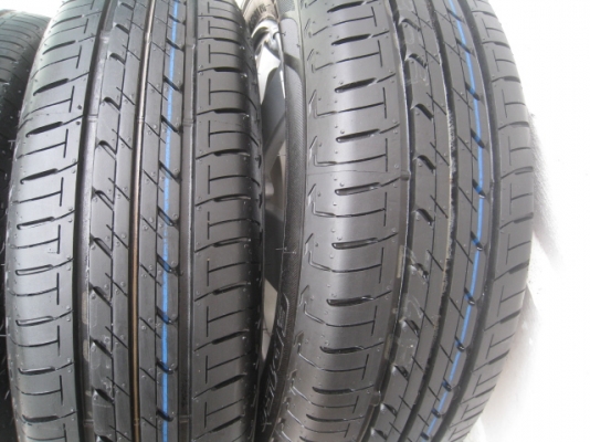 ขายล้อแม็ก Mitsubishi mirage ป้ายแดง 14"x4.5" et46 4รู100 +ยางปี13  สนใจติดต่อเล็กคลองสามครับ (081-3747940)