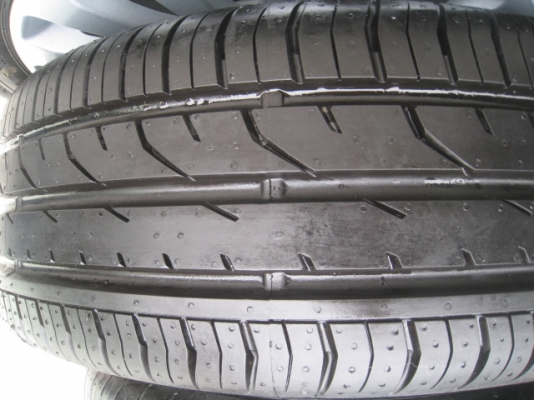 ขายล้อแม็ก Ford fiesta ป้ายแดง 15"x6" et45 4รู100 +ยางปี 13 มีตุ่มที่หน้ายางทุกเส้นครับ  สนใจติดต่อเล็กคลองสามครับ (081-3747940)