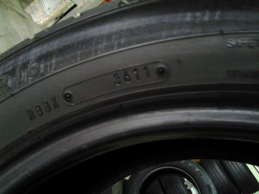 ยาง DUNLOP 205/55/16 มือ2 1ชุด ปี11 ยาง DUNLOP 205/55/16 มือ2 1ชุด ปี11