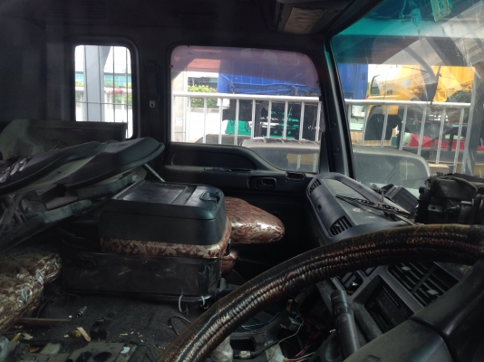 หัวเก๋ง isuzu GIGA