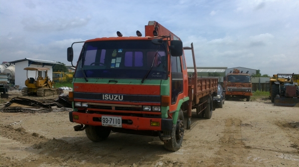 ขายรถ 6ล้อเฮี้ยบเครน 4.5ตัน 45Z 2 ปอก พร้อมใช้งาน