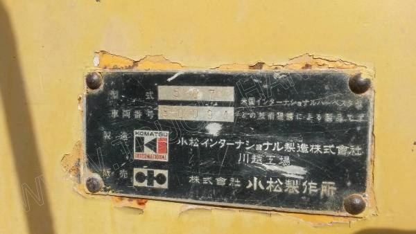 รถตักล้อยาง ยี่ห้อ KOMATSU รุ่น 507 รถตักล้อยาง ยี่ห้อ KOMATSU รุ่น 507