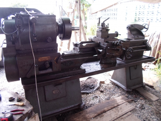 เครื่องกลึง 7 ฟุต หนัก 2 เพลา เกียร์บล็อก กลึงเกลียวได้85,000