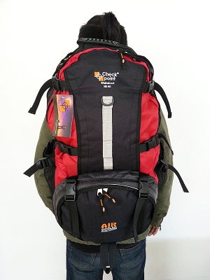 NEW... Backpack ยี่ห้อ Checkpoint แบบหมวก ขนาด 60 ลิตร ใส่หมวกกันน๊อคได้ทั้งใบ
