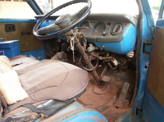 ISUZU TL 100 HP 4BB1 กระบะเหล็กคอกไมัความยาว 4.30 เมตรสภาพสวย เครื่องแน่นแรงดีไม่มีเยิ้ม ภายในเก๋งคอนโซลครบพร้อม ช่วงล่างคัชซีไม่มีผุไม่มีบวม ยาง 7.50 ขอบ 16 สภาพดี 70\% พร้อมบรรทุกพร้อมใช้งาน เอกสารทะเบียนครบพร้อม ราคาต่อรองได้ครับ