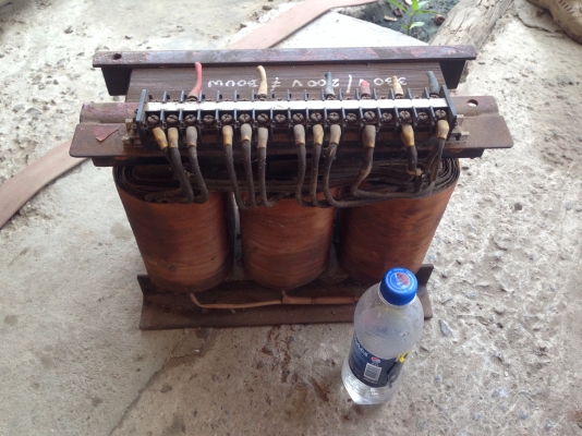 ขายหม้อแปลงไฟฟ้า 220 V 3 สาย ออก 380/440/480 สภาพสวย พร้อมใช้งาน