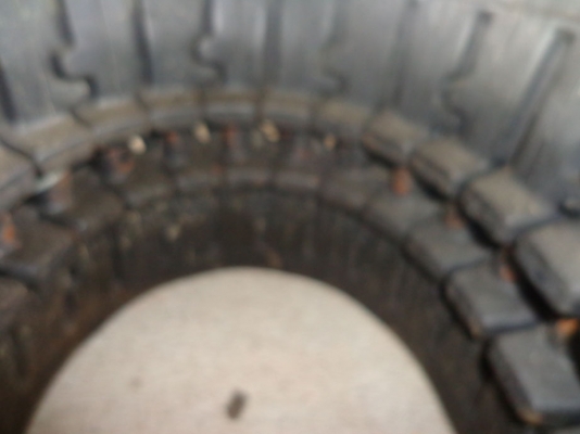 ขายแทรคยางใหม่ 300x52.5Nx80 ใช้สำหรับ PC15, PC20, PC28UU, MM30, MM30SR-2 ติดต่อคุณจิ๊ด โทร. 089-7949488