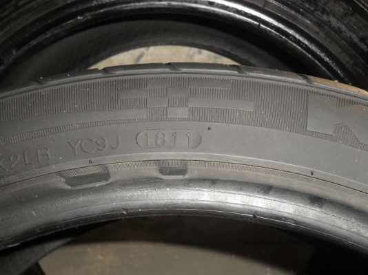 ยาง 205/45R17 ปี11 สวยๆ 4 เส้น ราคา 2700 บาท