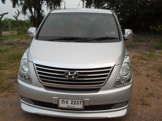 ขาย HYUNDAI H1 GRAND STAREX VIP 2.5 AT 7 ที่นั่ง
