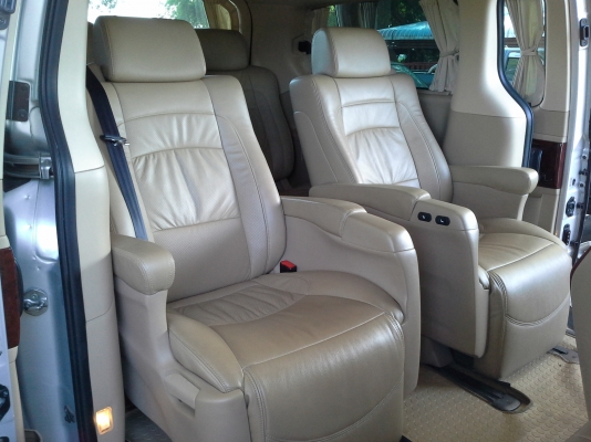 ขาย HYUNDAI H1 GRAND STAREX VIP 2.5 AT 7 ที่นั่ง ขาย HYUNDAI H1 GRAND STAREX VIP 2.5 AT 7 ที่นั่ง