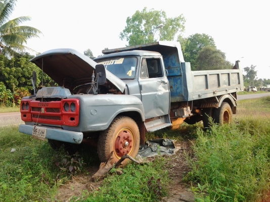 ISUZU   หัวยาวเครื่อง  6BB  เครื่อง145 แรงช่วงล่างเดิม