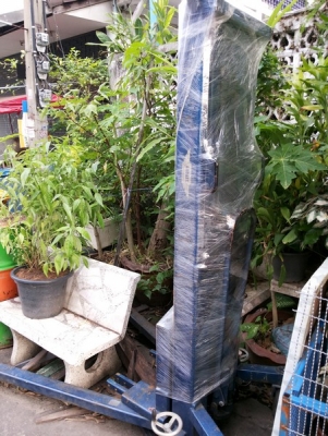 ขาย HANDLIFT 3 TONs สูง 3 เมตร ยี้ห้อ ANDREX ของประเทศ DENMARK