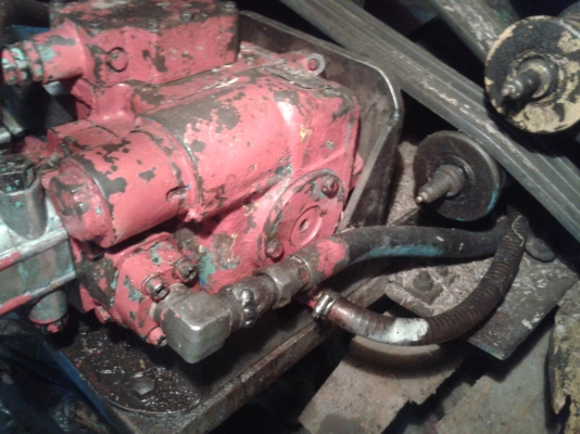 ขายปั้มไฮดรอลิค ไดเจ้น เบอร์ 22 1คู่ครับ