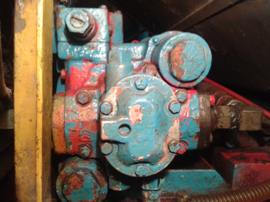 ขายปั้มไฮดรอลิค ไดเจ้น เบอร์ 22 1คู่ครับ