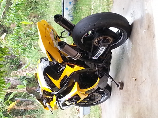 ขายด่วนๆๆ แต่งเหมือนGSXR1000 สวยมากๆๆ มารับเอง70000   ลดให้เลย