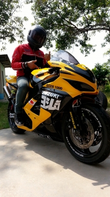 ขายด่วนๆๆ แต่งเหมือนGSXR1000 สวยมากๆๆ มารับเอง70000   ลดให้เลย
