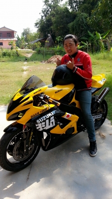 ขายด่วนๆๆ แต่งเหมือนGSXR1000 สวยมากๆๆ มารับเอง70000   ลดให้เลย