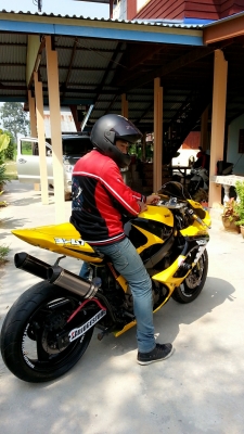 ขายด่วนๆๆ แต่งเหมือนGSXR1000 สวยมากๆๆ มารับเอง70000   ลดให้เลย