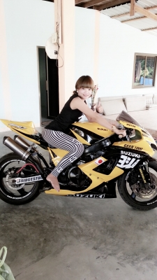ขายด่วนๆๆ แต่งเหมือนGSXR1000 สวยมากๆๆ มารับเอง70000   ลดให้เลย
